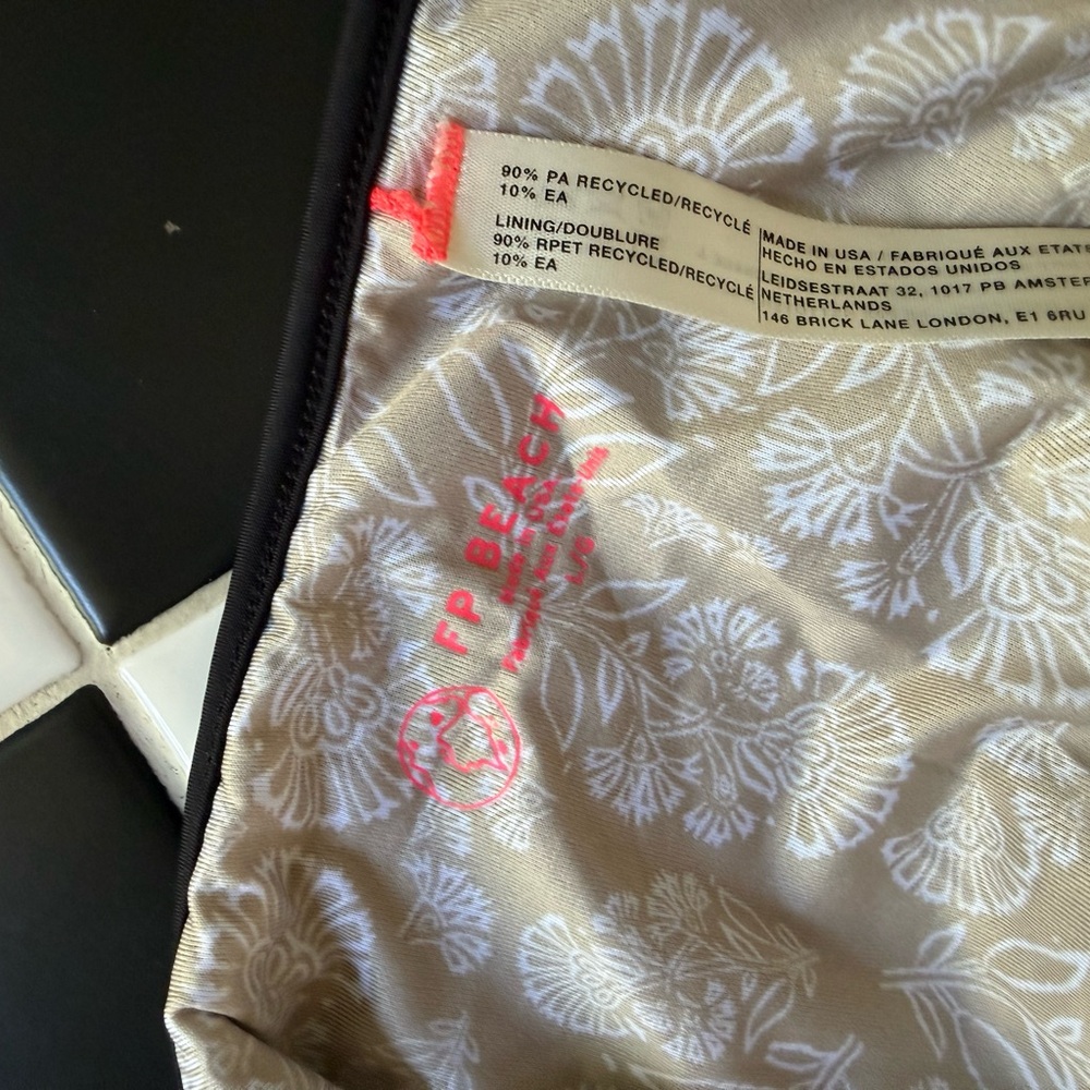 Free-est Amber One-Piece Swimsuit - Picture 3 of 4